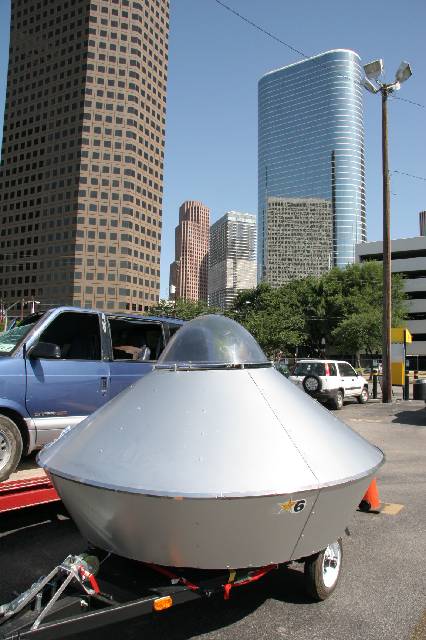 v2006_ArtCar_3_Parade 458 